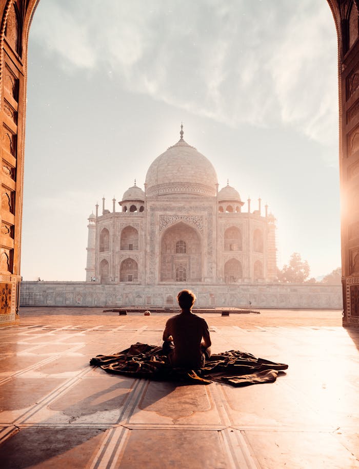 Witness the Majesty of the Taj Mahal in a Day
Join Chetak Holidays for a seamless one-day Agra trip from Delhi. Explore the timeless beauty of the Taj Mahal, Agra Fort & more – all in one unforgettable journey.